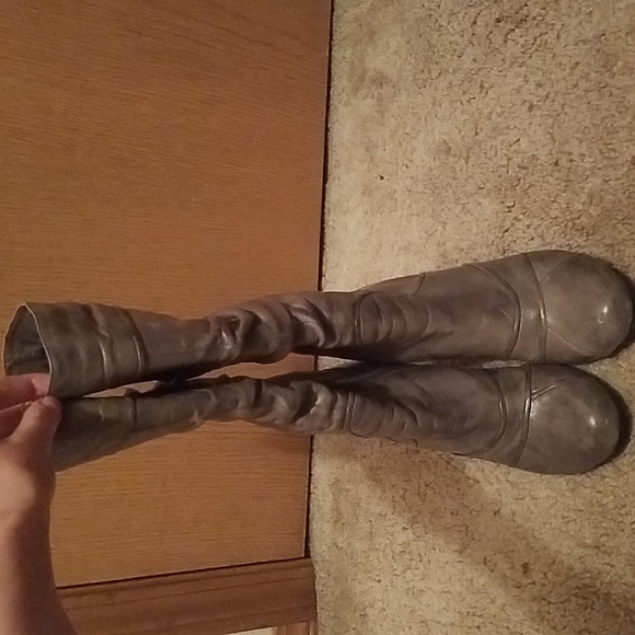 Miz Mooz size 7.5 Gray Heeled slouchy Boot - Picture 2 of 12